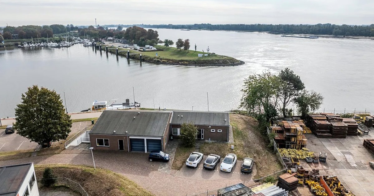 Politiemensen én mijnenbouwers stapten hier op de kade: oud bureau te koop voor 525.000 euro