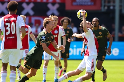 LIVE play-offs | Ajax en FC Utrecht in jacht op Europees voetbal op weg naar verlenging, Weghorst en Carrizo vallen in