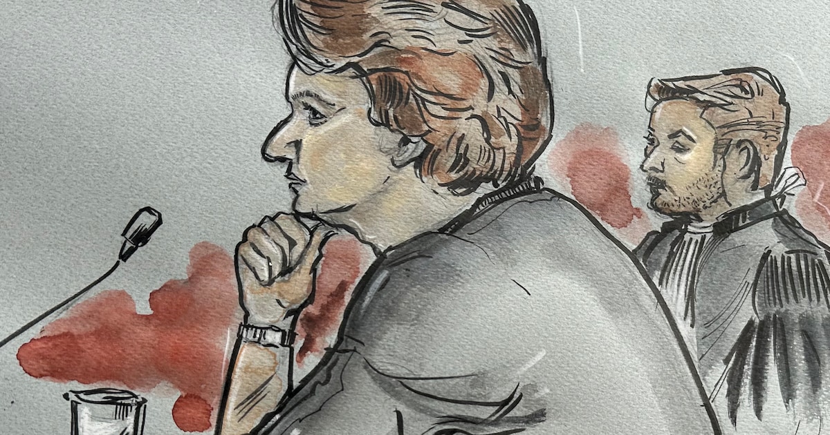 Man (41) uit Zwartsluis maakte stiekem foto’s en filmpjes van naakte jonge vrouwen, en heeft nu spij