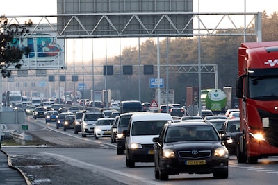 LIVE Files in Brabant | File op A2 bij Den Bosch, ook vertraging op A16 bij Moerdijk