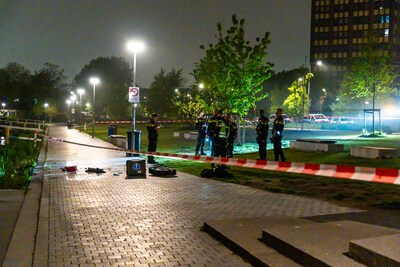 Man ernstig gewond bij steekpartij aan de Coolhaven in Rotterdam, twee verdachten aangehouden