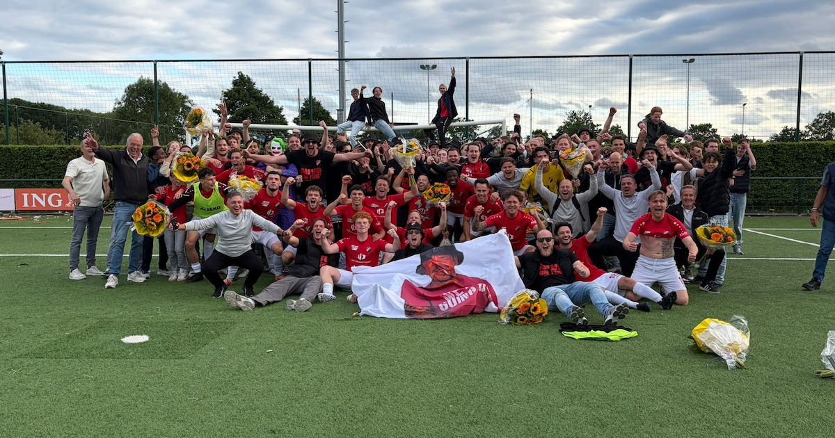 TERUGLEZEN | Nivo Sparta keert terug in de eerste klasse en geeft routinier Schaap prachtig afscheid