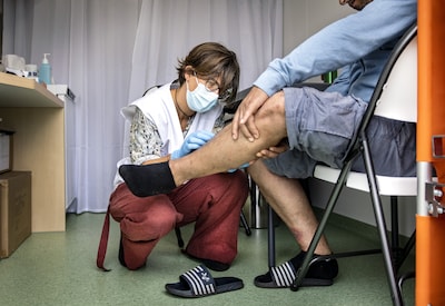 Verpleging asielzoekers schiet tekort: inspectie zet zorgbed