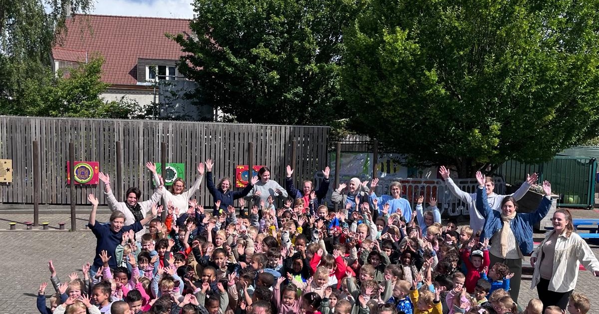 Kleuterschool Mariaberg wil speelplaats vergroenen: “Van grijs hitte-eiland naar groene speelomgevin