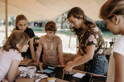 Van Erfgoeddag tot workshops: Karrenmuseum pakt uit met druk lenteprogramma
