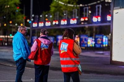 LIVE Ov-staking | Lege stations op wat toeristen na, FNV-voorzitter Hans Spekman in Den Bosch