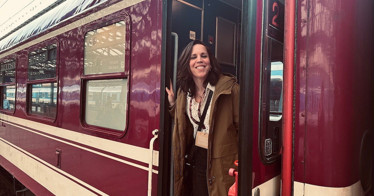 De kerstkaarten uit Irkoetsk blijven komen, maar jubilerend Tiara Tours richt zich inmiddels vooral 