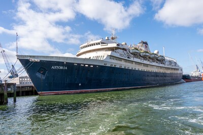 Oudste cruiseschip ter wereld te koop voor 2 ton, maar wie het wil opknappen moet héél diepe zakken hebben