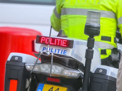 Steenbergenaar (29) aangehouden voor meermaals beledigen van motoragent in Etten-Leur
