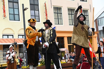 Vlissings volksfeest herinnert aan de bevrijding van de Spanjaarden met theater, muziek en optochten