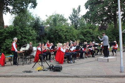 Jubileumconcert fanfarekorps Tavenu in Strijen