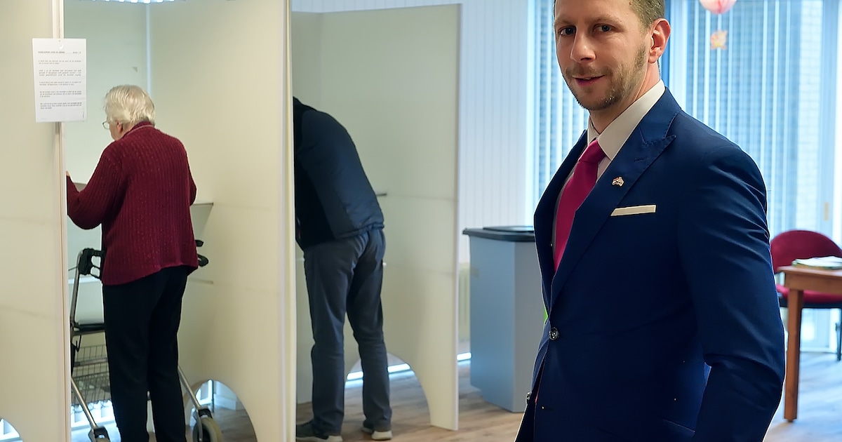 Aangifte tegen Bergs PVV-Kamerlid om maken ‘lasterlijke’ AI-plaatjes van Frans Timmermans