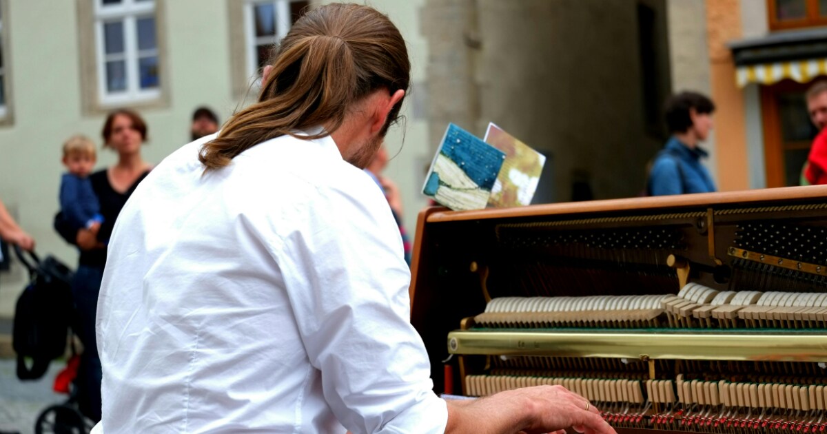 Seizoens-slotconcert in Strijen met pianisten | Hoeksche Waard