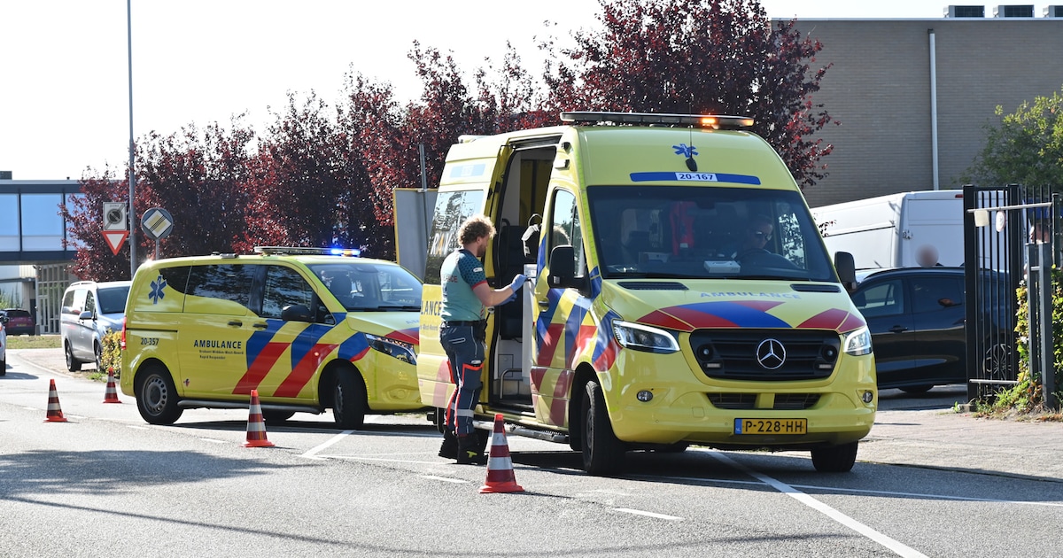 Minderjarige scooterrijder gewond bij botsing met auto in Etten-Leur