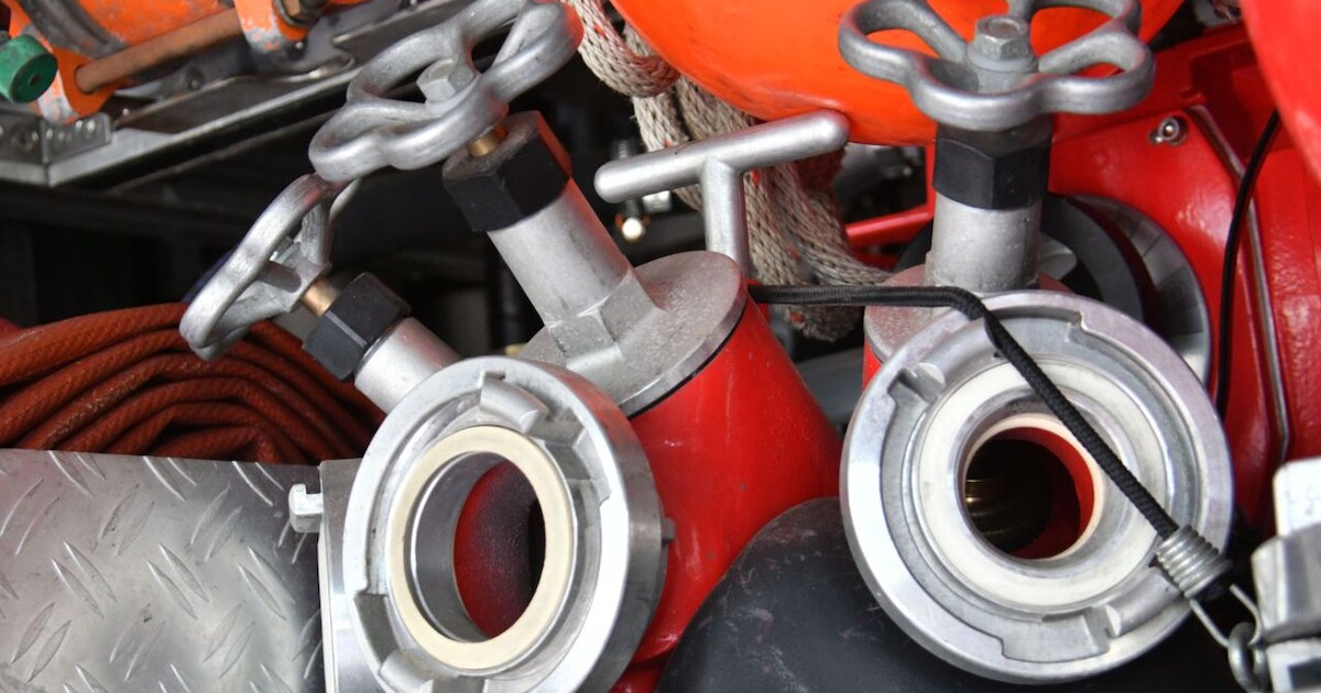 Voertuig te water Polderweg in Mijnsheerenland