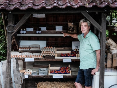 Marco verkoopt al 12 jaar eieren langs de weg, maar nu moet hij plots stoppen