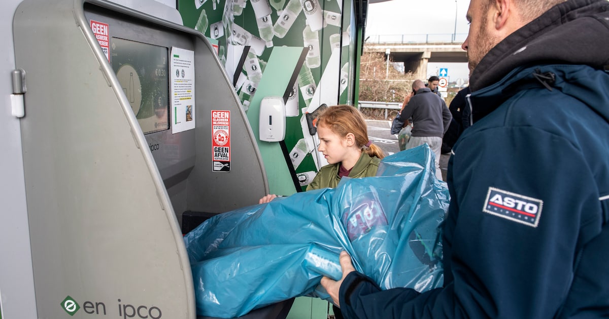 Bulkmachine Breda tikt binnen een jaar de 5 miljoen stuks aan: ‘Zoveel statiegeld had ik niet verwac