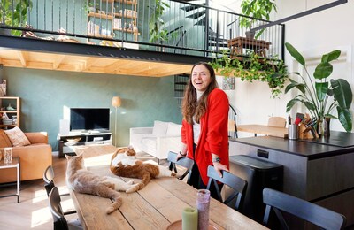 Irene (32) woont in een oude school: 'Verstopt in Rotterdam-West'