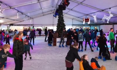 Te veel sneeuw op het dak: schaatsbaan Oosterhout gaat niet meer open