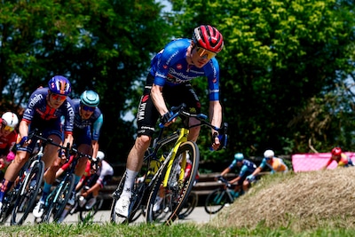 Voorbeschouwing etappe 14 Giro d’Italia | Klassementsvuurwerk verwacht in loodzware bergrit, grijpt Jonas Vingegaard de macht?