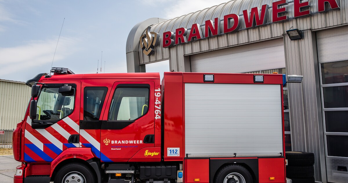Een uur laten wachten in een kapotte lift was te lang: brandweer bevrijdt hotelmedewerker in Koudeke