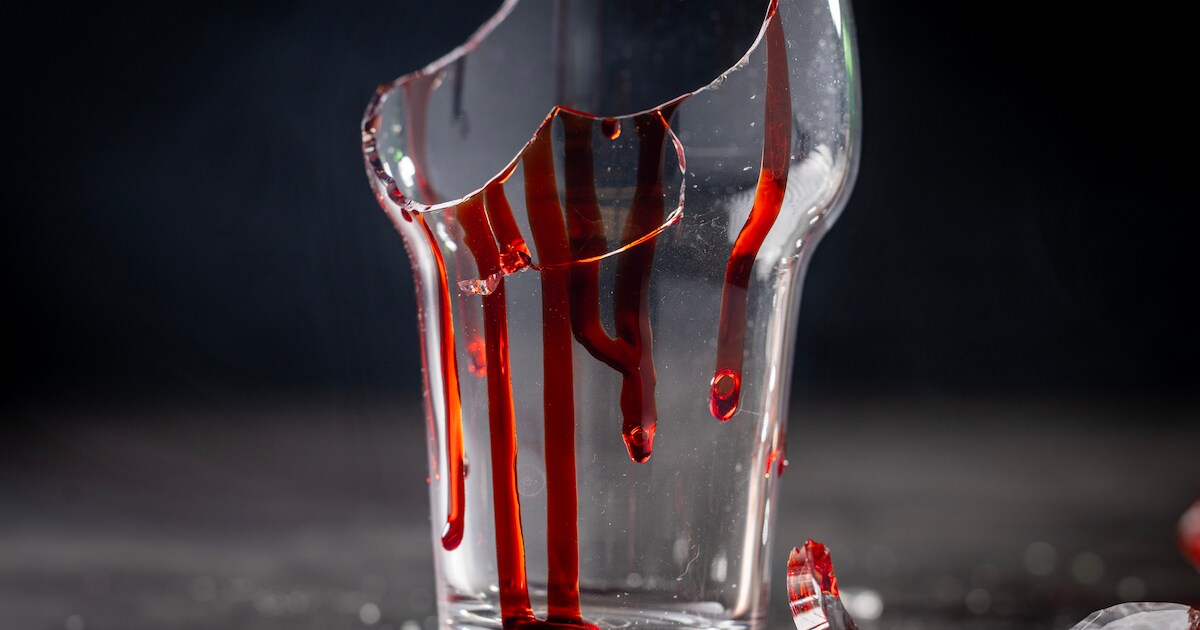 Kroegbaas raakt gewond door bierglas: Hapertenaar (22) weet niet meer of hij sloeg of gooide