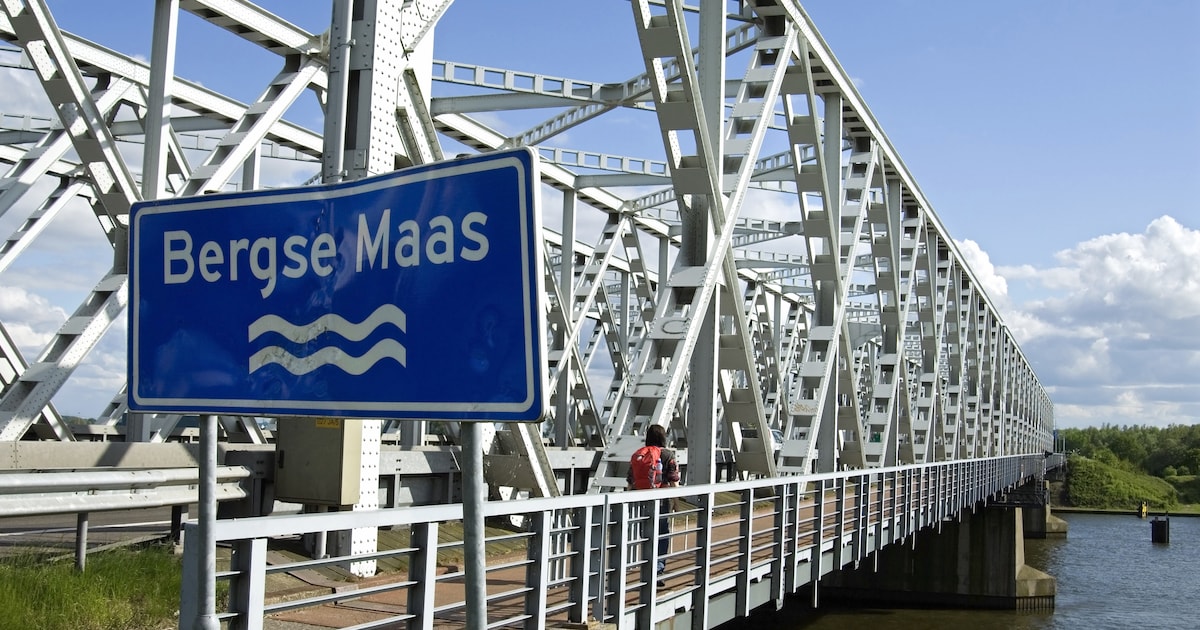 Geen nieuwe Keizersveerse brug voor 2031: files en sluipverkeer blijven de regio teisteren | Geertru