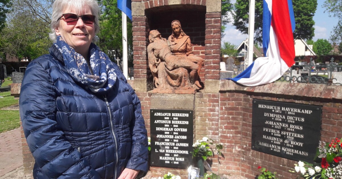 Eindelijk een gedenksteen met de naam van haar oom erop: ‘Een bijzonder ...