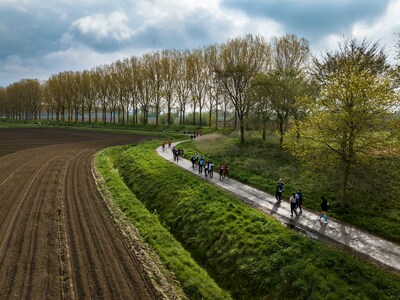 Hoeksche Waarders stappen samen op weg naar gezondheid met deze wandeluitdaging