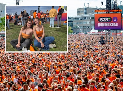 Drie jaar wachten op dit moment: Nikki en Carlijn (18) staan eindelijk op 538 Koningsdag