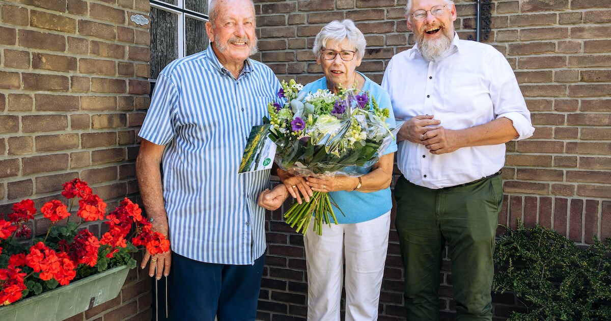 Echtpaar Van Sluisdam-Reedijk uit Heinenoord viert 60-jarig huwelijk | Hoeksche Waard