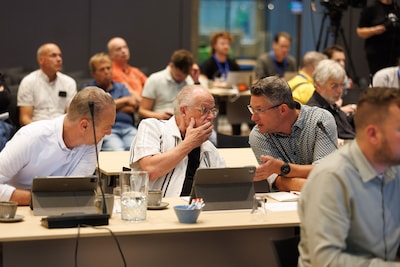 Eind aan politieke discussie over omstreden uitkoop Poolse supermarkt in Roosendaal? BN DeStem is er live bij