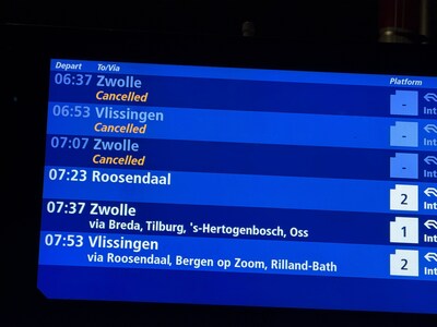 https://images.bndestem.nl/N2M3N2ZmMjgwZGU0YTcyOTgzNWUvZGlvLzI2ODU1NDE2OS9maXQtd2lkdGgvNDAw/van-naar-en-via-breda-rijden-tijdelijk-geen-treinen-door-een-systeemstoring-op-het-station