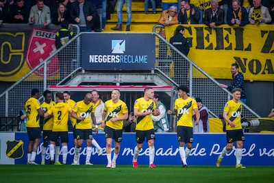 https://images.bndestem.nl/N2RiOWViNWYwMTNiYjczNWNlYjAvZGlvLzI3MDkyMzM4MC9maXQtd2lkdGgvNDAw/breda-08-03-2026-rat-verlegh-stadium-season-2025-2026-dutch-eredivisie-football-match-between-nac-breda-and-feyenoord-rotterdam-picture-shows-nac-player-kamal-sowah-celebrates-his-goal-after-he-scores-the-1-1
