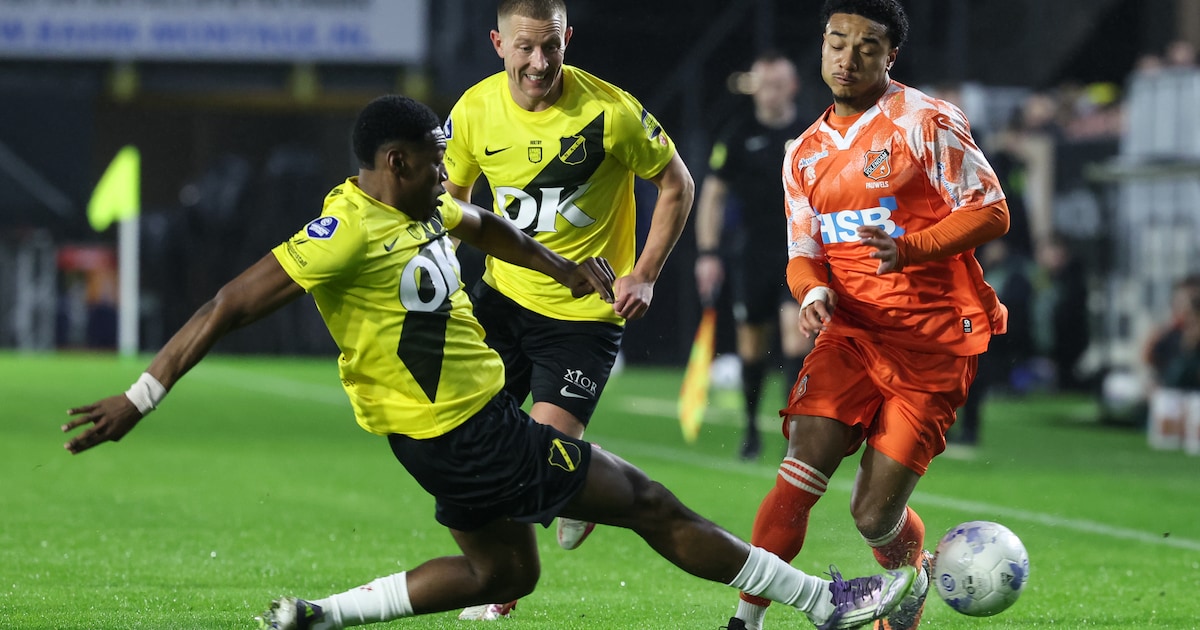 LIVE | Goal afgekeurd én geen penalty: NAC gaat met zure nasmaak de kleedkamer in
