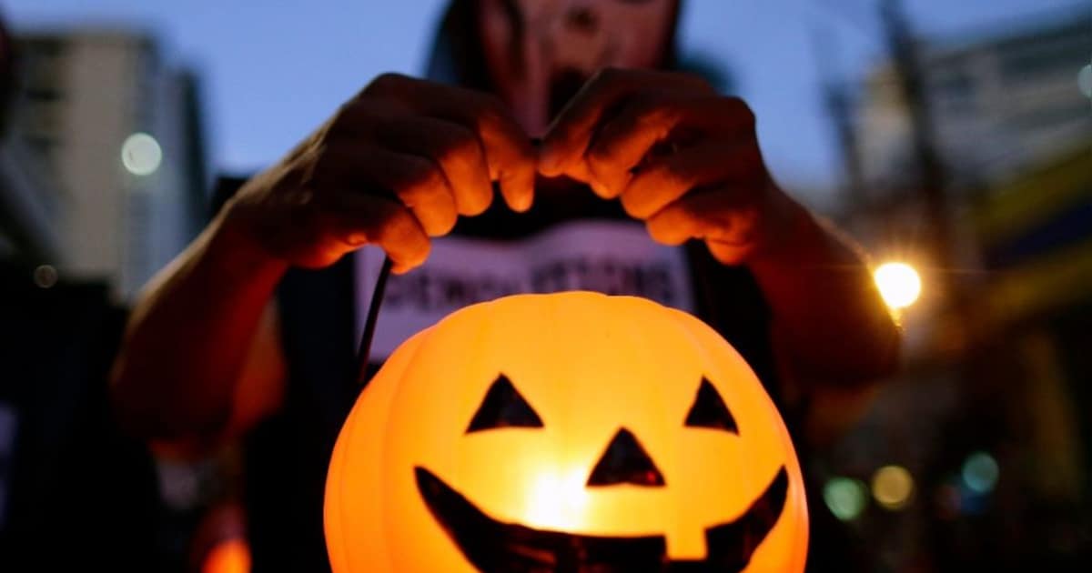 Jongerencentrum Meer Moerdijk houdt 'Bibberende Halloweenmarkt' in Zevenbergen