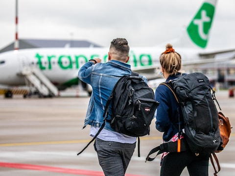 Rotterdam Airport belooft minder overlast, maar politieke druk neemt toe: ‘Deze luchthaven blijft’