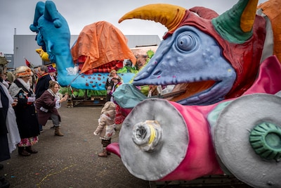 Bergse bouwclubs tonen kleurrijke creaties tijdens drukbezochte Wagetjes Kijke: ‘Zo zie je pas hoeve