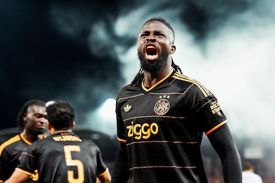 Ajax boekt zwaarbevochten zege op bezoek bij Sion en is dicht bij groepsfase Conference League
