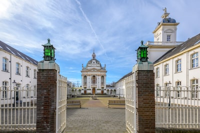 Drie collecties onder de kapel van Saint Louis: nieuw museum wordt extra trekpleister in Oudenbosch