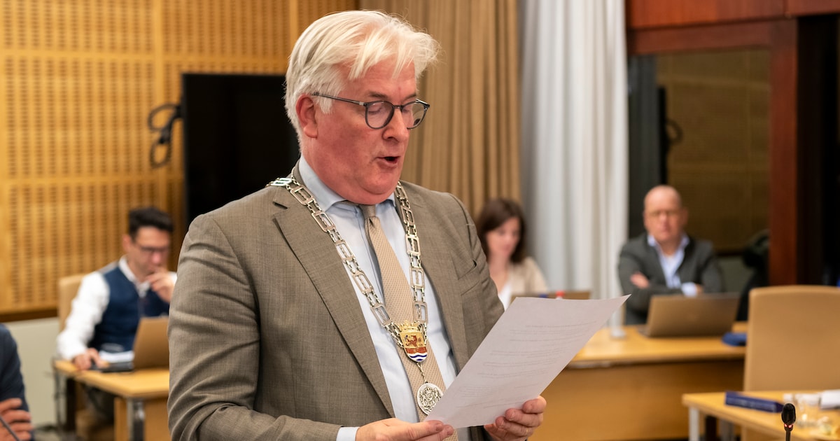 Erik van Merrienboer (60) tijdelijk burgemeester in Roosendaal tijdens herstel van Mark Buijs