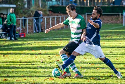Dit zijn de uitslagen, doelpuntenmakers en wedstrijdverslagen van het amateurvoetbal in West-Brabant op zondag