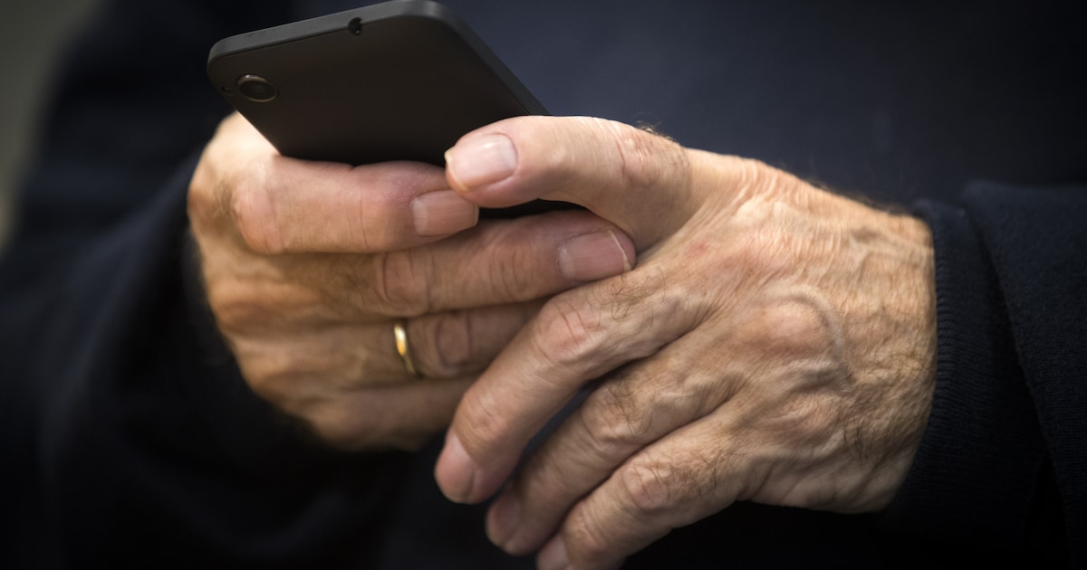 Oplichters waarschuwen Gorcumers voor... oplichters: ‘Meerdere mensen zijn gebeld’