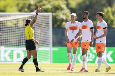 LIVE Oranje | Gakpo schiet Oranje in hectische slo