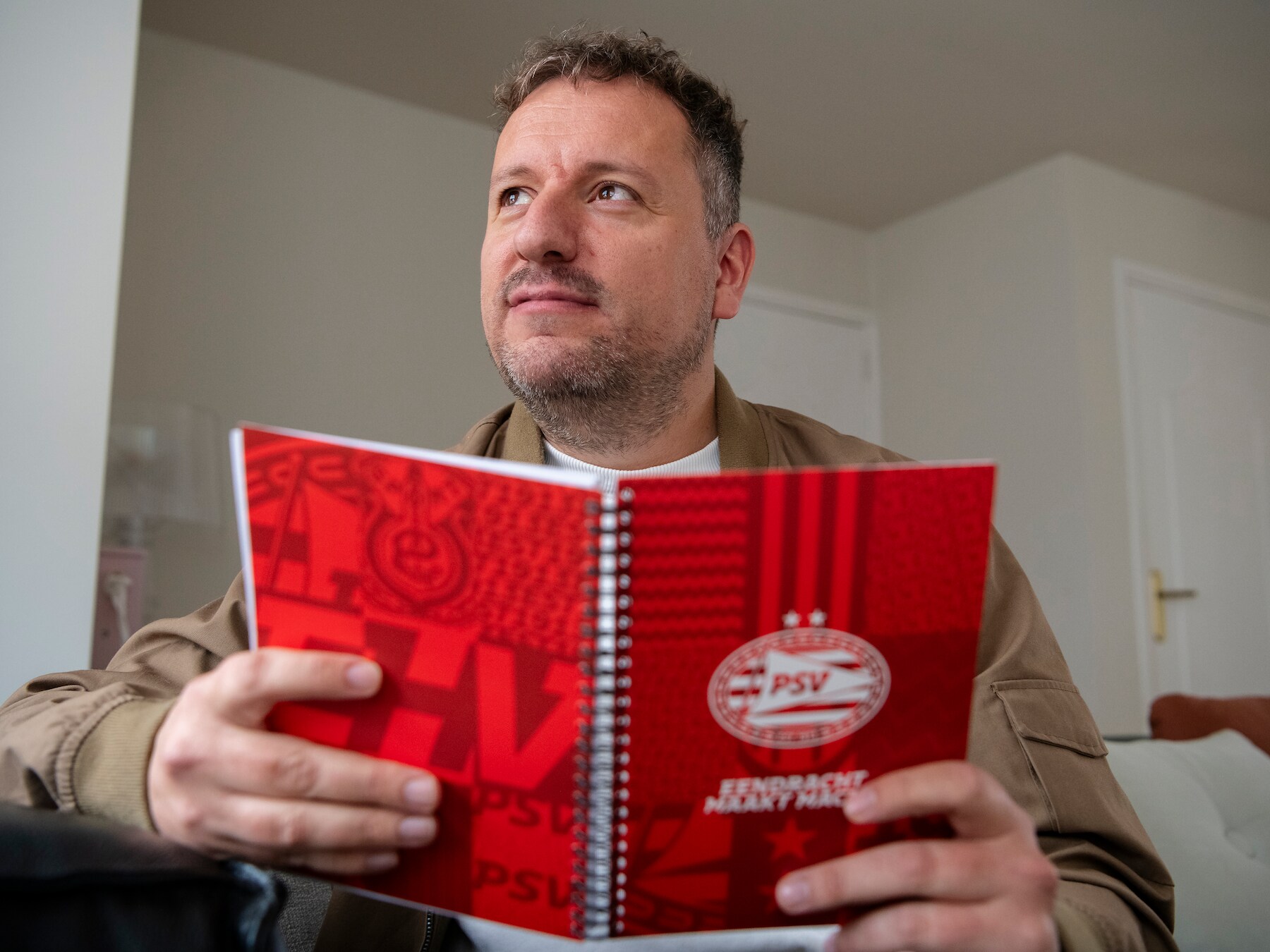 Jarenlang hard werken leverde Jarno Waebeke een vaste aanstelling op bij PSV