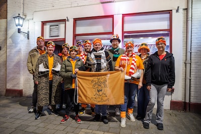 Peeloofdurp krijgt eigen klunentocht: ‘We doen het op z’n Dintels, met leut, stempels en een frietje klûnen’