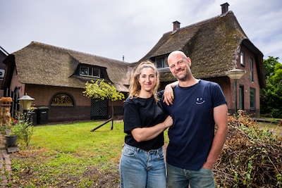 Vader Hans wilde hier sterven, op zijn plek: dochter Annemiek (35) maakt van zijn vervallen huis een paleis