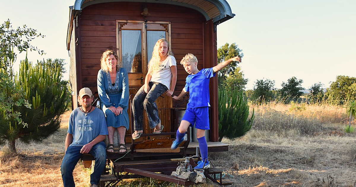 Lindy trok met haar gezin in een huifkar door Europa: ‘Die spontane gebaren van mensen onderweg zull