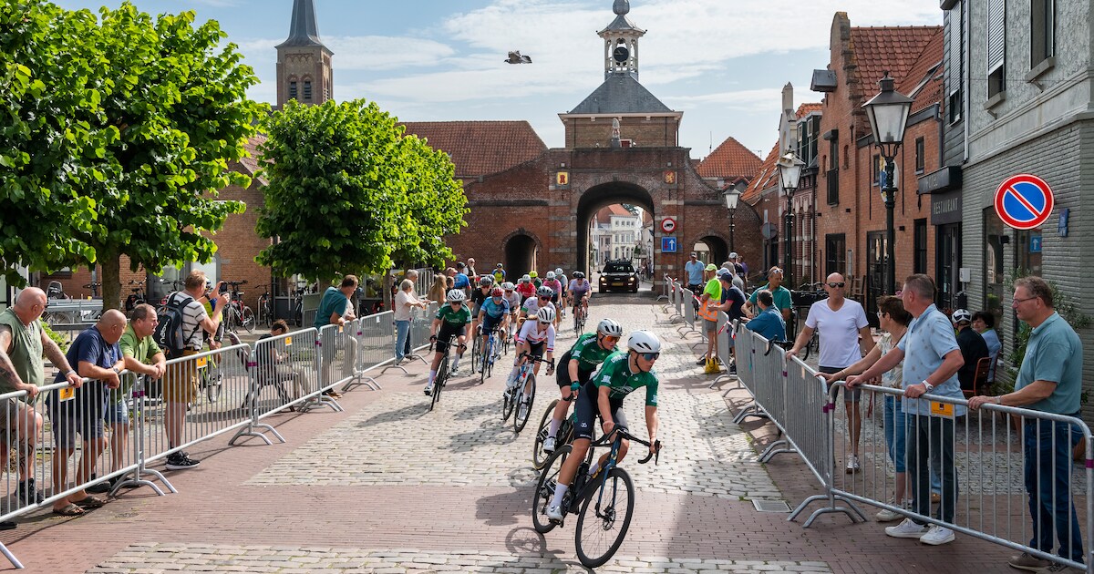Gesprekje op het werk levert Didi de Vries wereldtitel op, iconisch tricot krijgt een mooi plekje: ‘