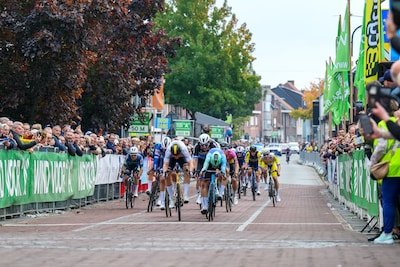 Beroemde bacchanalen zijn verleden tijd, maar Sluitingskoers Putte blijft een wielerfeest